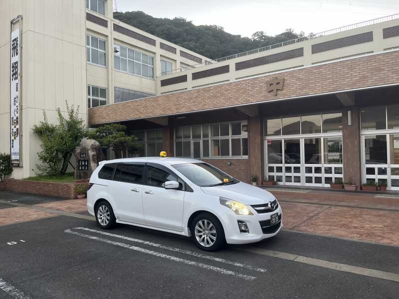 6人乗りジャンボタクシーイメージ